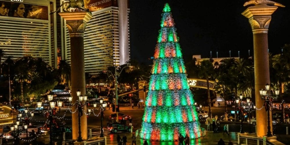 las vegas christmas holiday season venetian tree